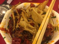 -山城年华老火锅(玉林店)