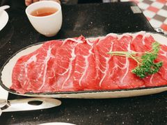 霜降雪花牛肉双拼-一哥澳门豆捞 · 十七年经典澳门火锅(四季天地店)