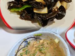 -毛辣果·贵州红酸汤牛肉火锅(西单店)