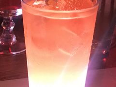 -樱花里音乐餐吧·牛扒椰子鸡(东圃店)