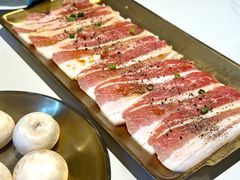 炭烤五花肉-大呲花丹东海鲜烤肉(梅林店)