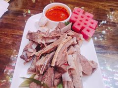 手抓羊肉-吉祥圣雪藏餐
