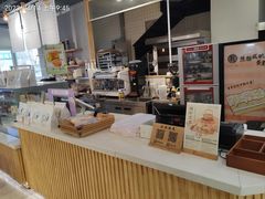 -焙丽拾光(麦凯乐直营店)