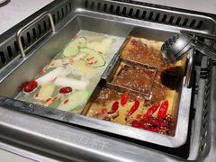 小鸳鸯锅底-野妹火锅(布吉店)