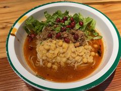 -百春原湖南牛肉粉(百联世纪店)