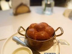 餐前面包黄油-壳里西餐厅Coquille Seafood Bistro(蒙自路店)