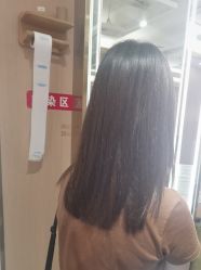 -一東造型烫发染发