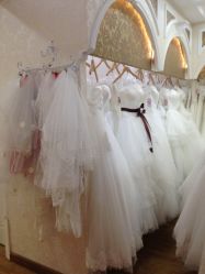 -厦门苏迪尔婚纱礼服批发零售/男装定制