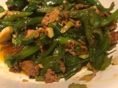 小炒黑猪肉-湘满甲·黄焖甲鱼创始者·湘菜·鲁菜(潘家园店)