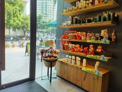 零售区-星巴克臻选(深圳东海缤纷天地店)