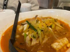 辣海鲜面-桃园中华料理炸酱面(燕儿岛路店)