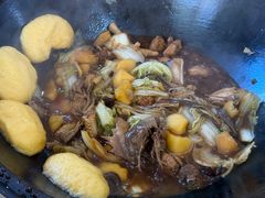 -粘豆包柴火铁锅炖