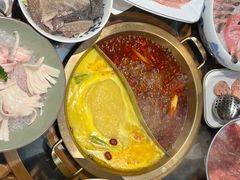 -小天鹅火锅·一线江景洪鼎旗舰店(洪崖洞店)