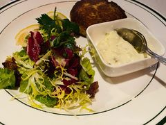 招牌蟹肉饼-Wolfgang’s Steakhouse 沃夫冈牛排馆(上海白玉兰广场店)