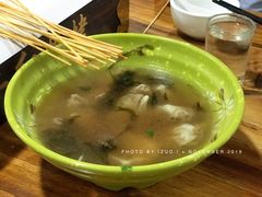 野馄饨-二红烧烤排骨串(麦岛店)