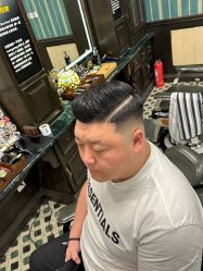 -海文先生国潮烫染男士理发馆