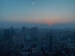 -亚洲国际大酒店·云顶阁旋转自助餐厅