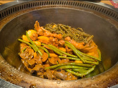 -山河屯铁锅炖·非遗东北菜(南山店)