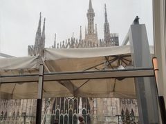 -文艺复兴百货(米兰大教堂广场店)