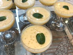 杨枝甘露-上海虹桥宾馆味翠餐厅