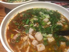 -遵义虾子张六羊肉粉(地王店)