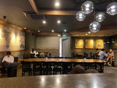 大堂-星巴克臻选(上海淮海百盛购物中心店)