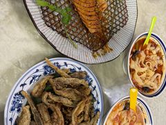 -天天向上素食餐厅(五台山店)