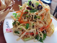 炝拌干豆腐-和兴记牛肉火勺·羊汤(于洪广场店)