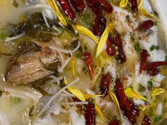 -渔语鱼酸菜鱼新川菜(来福士店)