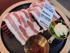 -轻烧烤肉(光谷步行街店)
