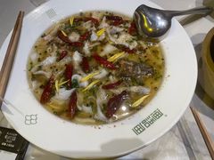 -渔语鱼酸菜鱼新川菜(来福士店)
