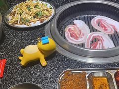 -红泥小火炉·东北泥炉烤肉(天一旗舰店)