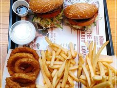 -The Habit Burger Grill 哈比特汉堡(复兴soho店)
