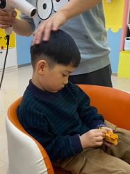 点击看大图 -爆米花儿童美发乐园