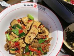 -富正毅三下锅·湘西韵味(天门山索道店)