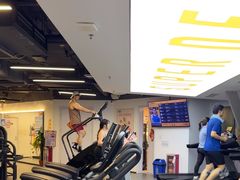 -超鹿运动(达信大厦店)