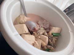 海鲜豆腐龙骨汤-园滨酒楼