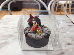-罗森尼娜(德思勤店)