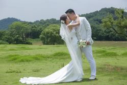 -唯一旅拍·颂当代影像艺术中心(上城店)