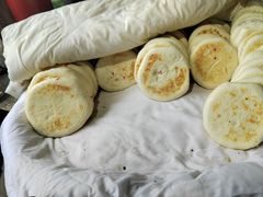 -李氏憨粑粑(官渡古镇店)