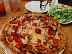 -城市大道红炉披萨烘焙坊