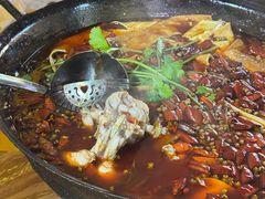 -鸿顺老铁锅美蛙鱼府(解放碑店)