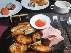 -唐拉雅秀酒店-西锦汇空中BBQ·思创餐厅