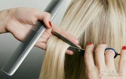 -红人馆造型世爵国际