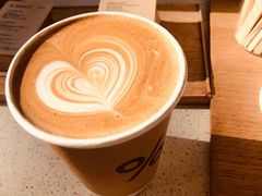 热的咖啡拿铁-% Arabica(京都东山店)