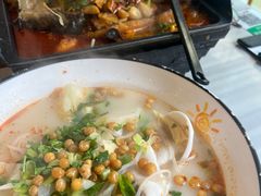-巴辣仔烤鱼鸡煲(上水店)