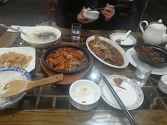 -临街徽菜馆·正宗黄山味