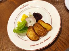 鹅肝酱配芒果蓉及酒醉樱桃-Entrecôte 法国牛扒馆(保利·时光里店)