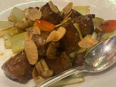 烧汁茴香蒜片爆澳洲和牛粒-北京四季酒店·采逸轩