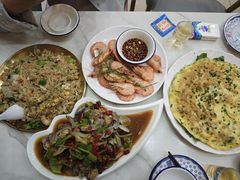 -覃记海鲜美食餐厅